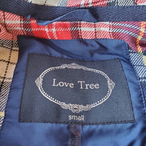 Vest - Picture 4 of 4